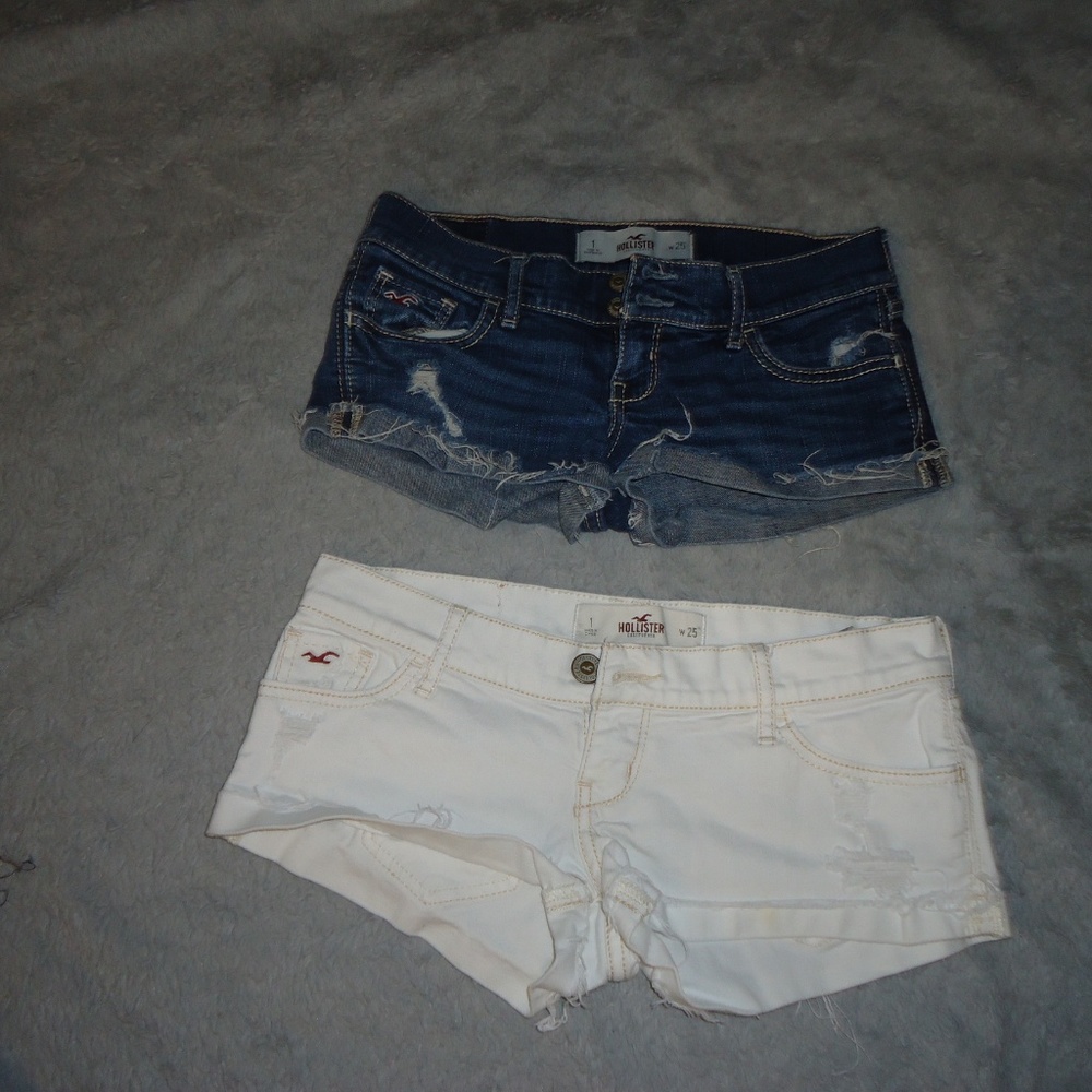 Bundle of 2 pairs Hollister Shorts size 1